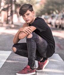 finson's wall best collection picks gay tube boys 282 5fbfe96bea4e4.jpeg