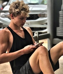 finson's wall best collection porn twink picks gay tube 284 5fc7f5d167e62.jpg