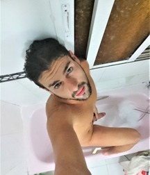 Latino Boy 5c9bd812a2139.jpg