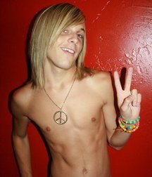 More Hot Boys  5c9a649790653.jpeg