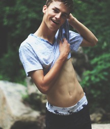 Cute Boys 5cd4ab7cae84e.jpeg