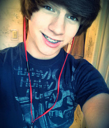 More Cute Guys 5cd9ea5f9b512.jpeg