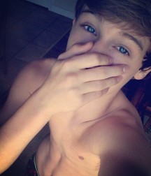 Boys Twinks 300320 1140  5e81cce8f2a44.jpeg