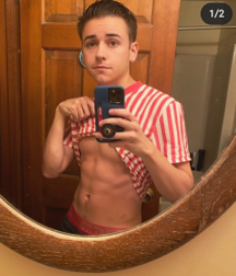 Webcam Selfies Boys gay porn tube 5f3aee70b0cec.png