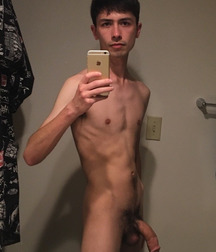 Christmas Day boys 251220 2055 58 gay tube 5fe650fe16217.jpeg
