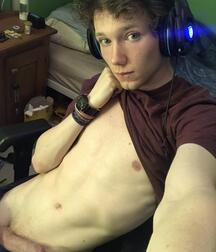 Happy Thursday Boys 70 280121 1850 gay porn tube  601307a65e1b7.jpeg