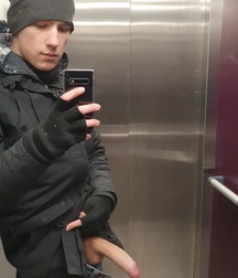 It's Friday Boys 260221 0050 101 gay porn tube selfie 603845a6cde03.jpeg