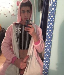 It's Friday Boys 260221 0050 101 gay porn tube selfie 603846166dc16.jpeg