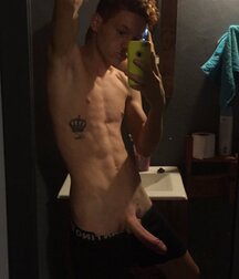 It's Friday Boys 260221 0050 101 gay porn tube selfie 60384644368a0.jpeg