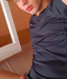 It's Friday Boys 260221 0050 101 gay porn tube selfie 603846463a3f3.jpeg