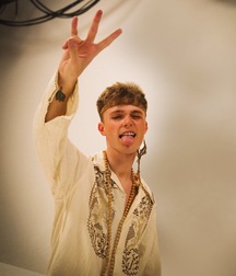 Cute British Popstar Hrvy straight boy tube 606240257b386.jpeg