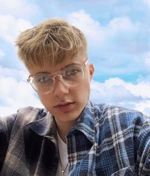 Cute British Popstar Hrvy straight boy tube 6062402a60227.jpeg