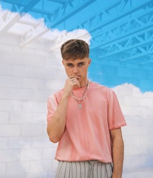 Cute British Popstar Hrvy straight boy tube 6062402c2c2e0.jpeg
