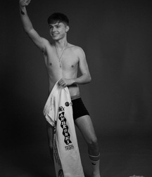 Cute British Popstar Hrvy straight boy tube 606240351cc2f.jpeg