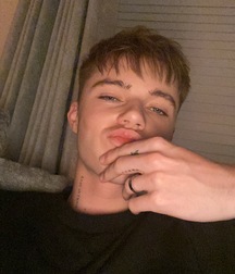 Cute British Popstar Hrvy straight boy tube 6062404f8ad19.jpeg