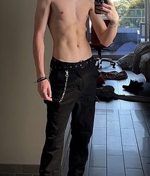 Hot Blond TicToker and YouTuber Evan Wade @itsevanwade 58 608b003eabf6f.jpeg