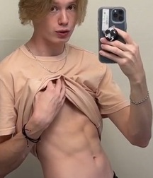 YouTube and TicTok Star @itsevanwade gay porn tube 60a788e84cad5.jpeg