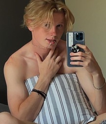 Evan Wade itsevanwade gay porn tube  610e63ee00a42.jpeg