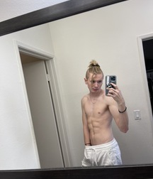 Evan Wade itsevanwade gay porn tube  610e640912c7f.jpeg