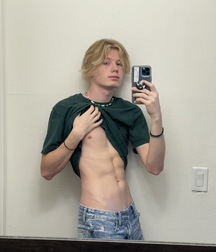 Evan Wade itsevanwade gay porn tube  610e64197a174.jpeg