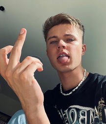POPStar HRVY straight boys twink tube 610e653101054.jpeg