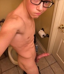 Selfie boys on Saturdays gay porn tube 6120dd4fae704.jpeg