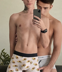 Selfie boys on Saturdays gay porn tube 6120dd66a50e4.png