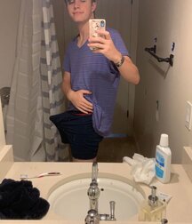 Selfie boys on Saturdays gay porn tube 6120dd7042dd7.jpeg