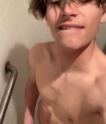 Selfie boys on Saturdays gay porn tube 6120ddd9a68a2.jpeg