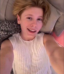 Early Christmas Present from Evan Wade gay porn 61ad2f1c278b6.jpeg