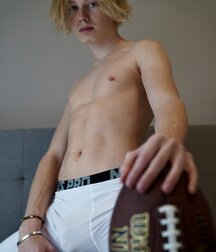 Social Media Star 19yo Evan Wade gay porn tube boys