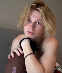 Social Media Star 19yo Evan Wade gay porn tube boys 6212c2929507b.jpeg