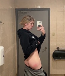 19yo Social Media Star Evan Wade 69 gay porn tube boys 6244a10d55568.jpeg