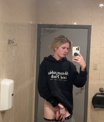19yo Social Media Star Evan Wade 69 gay porn tube boys 6244a111df66a.jpeg