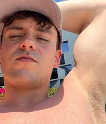 Celeb Kntter 27yo Tom Daley gay porn tube hot boys 6282d7fa2d291.jpeg