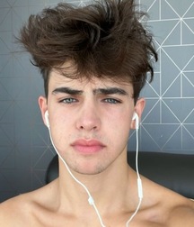 Stars Random Social Media Boys tube lads guys pics selfies famous 