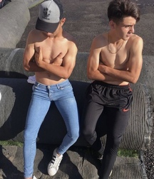 Boys 5cd2b03f69341.jpeg