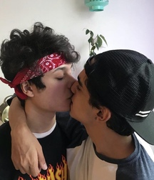 Kissing  5cda8efc6c66d.jpeg