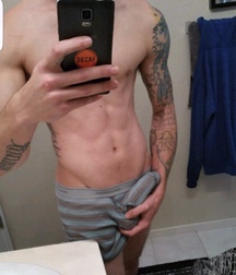 Selfies  5ce3a738467e4.jpeg