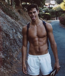 Shirtless 5d270cc1a1196.jpeg