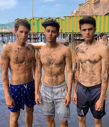 Boys 5d2c2b877d165.jpeg