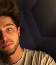 Myself  5d2ecd8fda4ce.jpeg