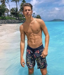 Shirtless  5d37fcd45ff10.jpeg