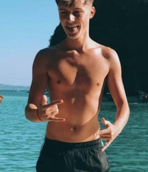 Shirtless  5d37fcd7c1510.jpeg