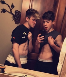 Shirtless  5d37fce08eaba.jpeg