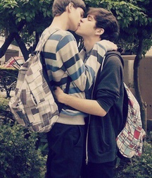 Twinks 5d772f7a230eb.jpeg