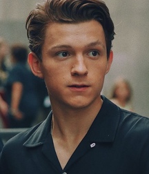 Tom Holland  5d77ab272bf3e.jpeg