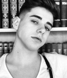 Joey Mills 5d95a82c3a73d.jpeg