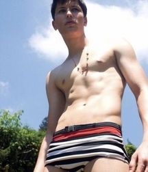 Twinks 5dc576e8f1db8.jpeg