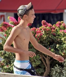 Twinks 5dc576f0b4530.jpeg